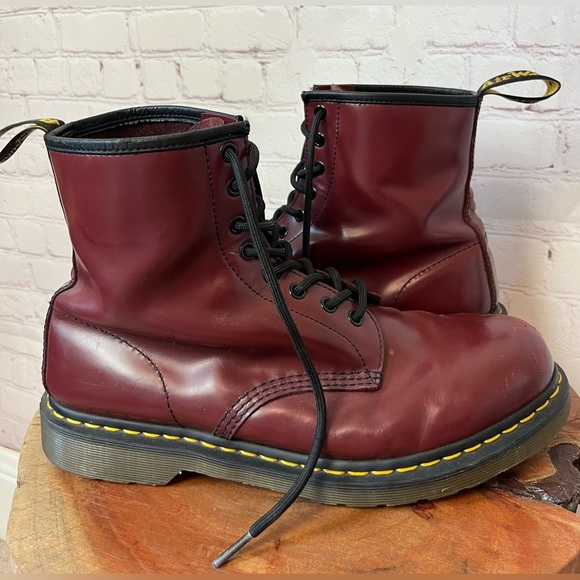 Dr Martens 1460 Smooth Leather Lace Up Boots - Picture 1 of 14